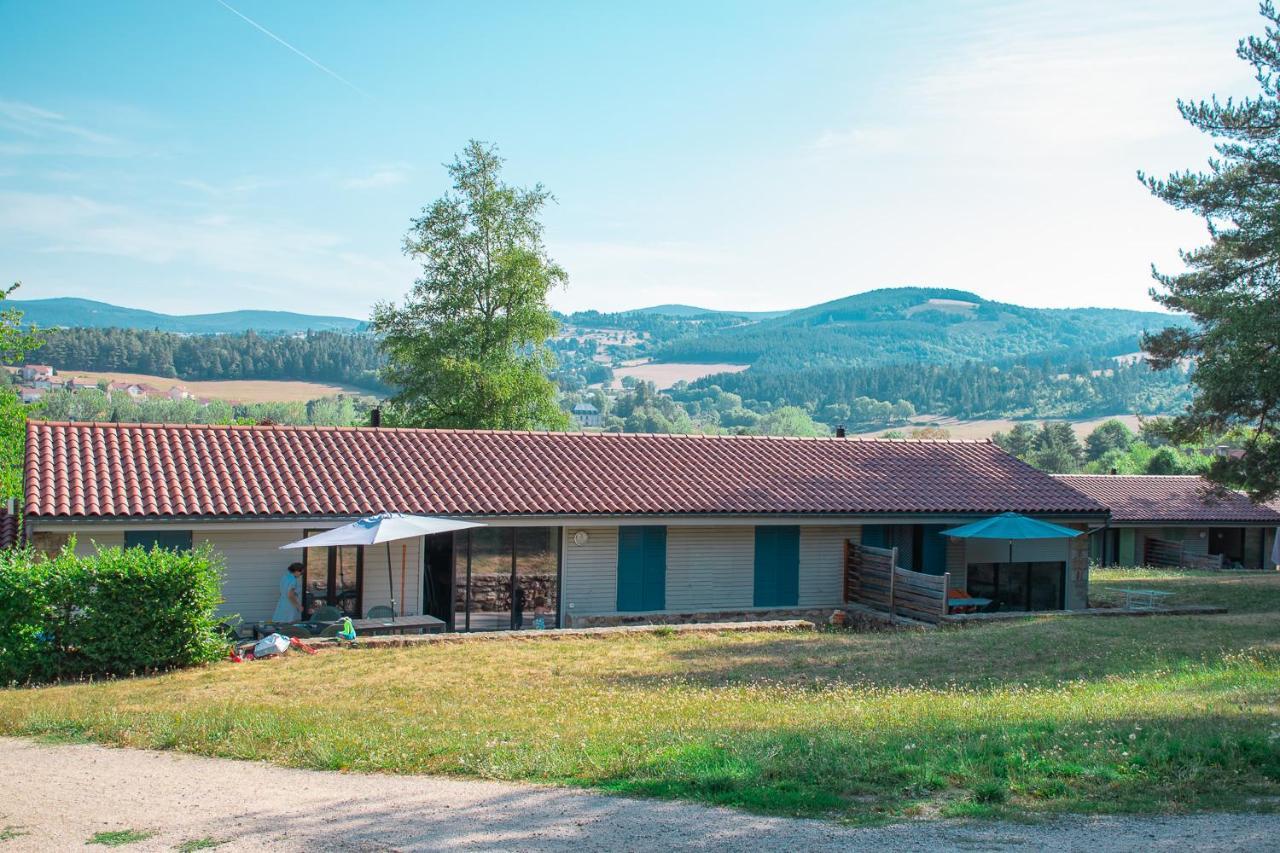 Village De Gites De La Foret De Ganigal Le Malzieu-Ville Exterior foto